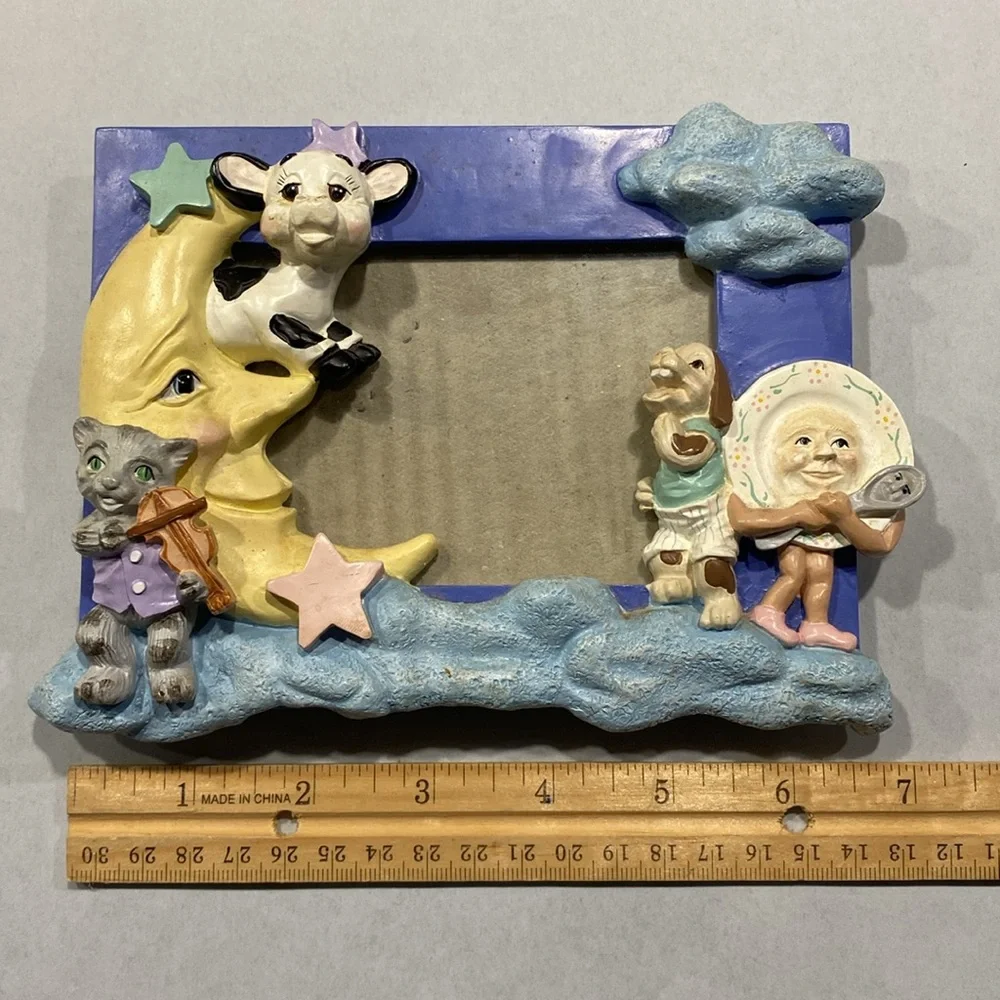 Vintage 3D baby nursery picture frame cow jumped over the moon 90s